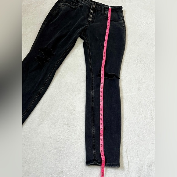 Silver Jeans Boyfriend Black Distressed Straight Leg - Size 31 - Picture 8 of 9